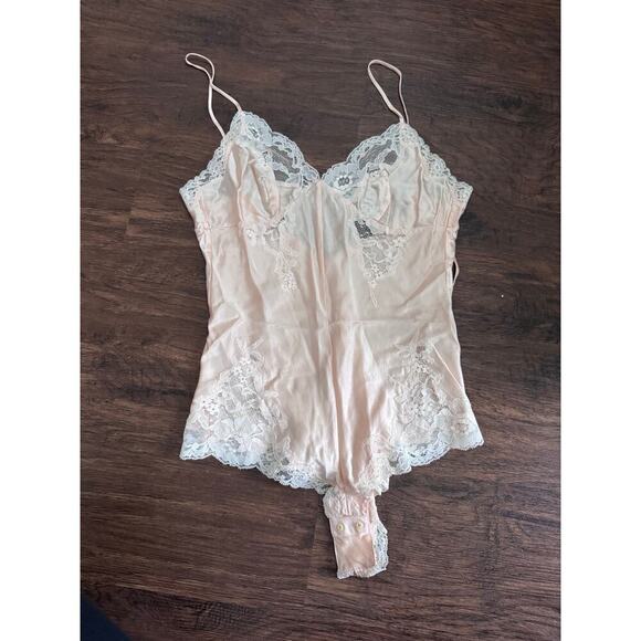 Victoria's Secret Vintage Silk Light Pink Bodysuit Lingerie - Picture 1 of 6